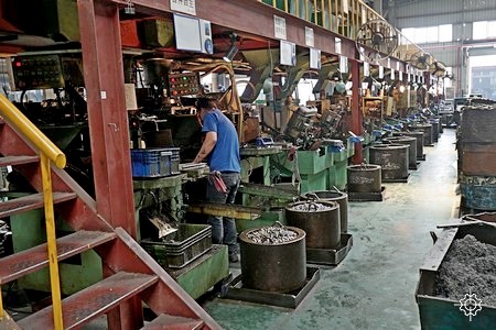screw tapping production line